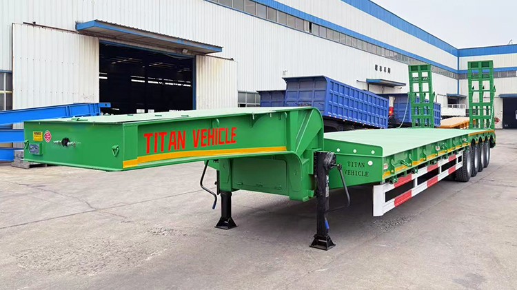 Transporte de Cama Baja de 4 Ejes para Transportar Maquinaria en Venta en Costa Rica