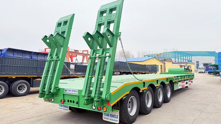 Transporte de Cama Baja de 4 Ejes para Transportar Maquinaria en Venta en Costa Rica