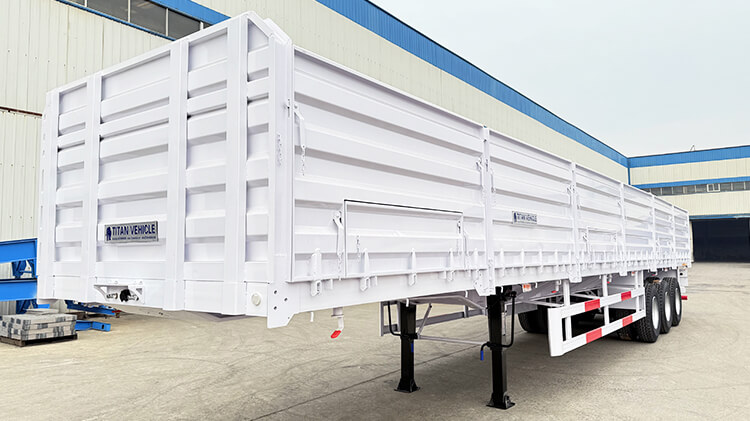 Tráiler de Paredes Laterales de 3 Ejes en Venta en Costa Rica