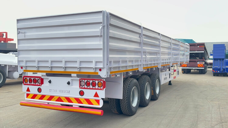 Tráiler de Paredes Laterales de 3 Ejes en Venta en Costa Rica