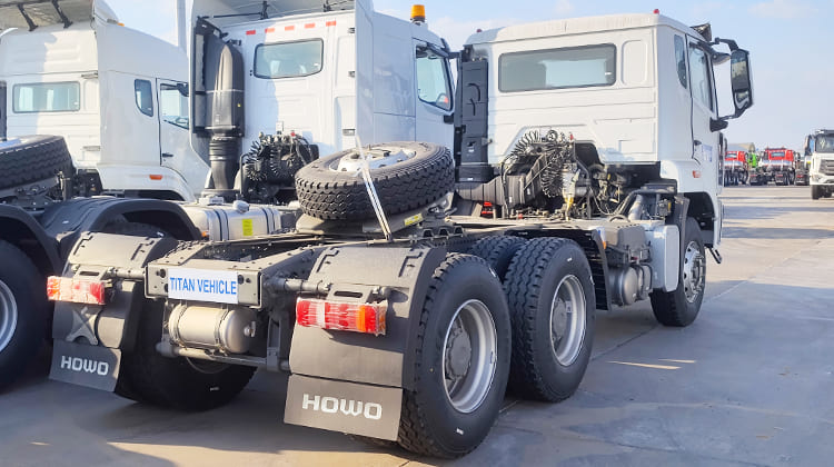 Sinotruk Howo NX 380 Tractor Truck