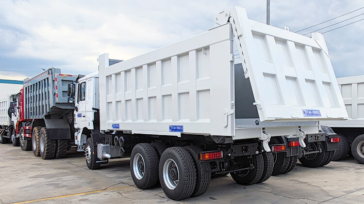 Shacman F3000 Dump Truck for Sale in Ghana