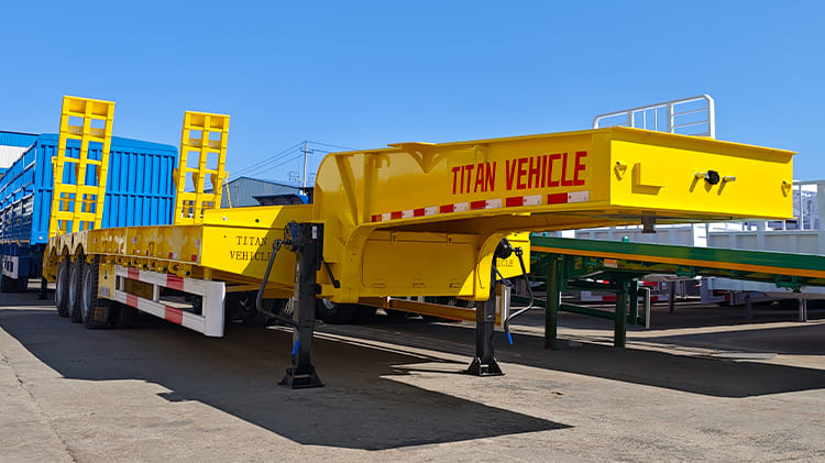 Tri 3 Axle 60 Ton Lowbed Semi Tractor Trailers Lorry with Ramp Price for Sale