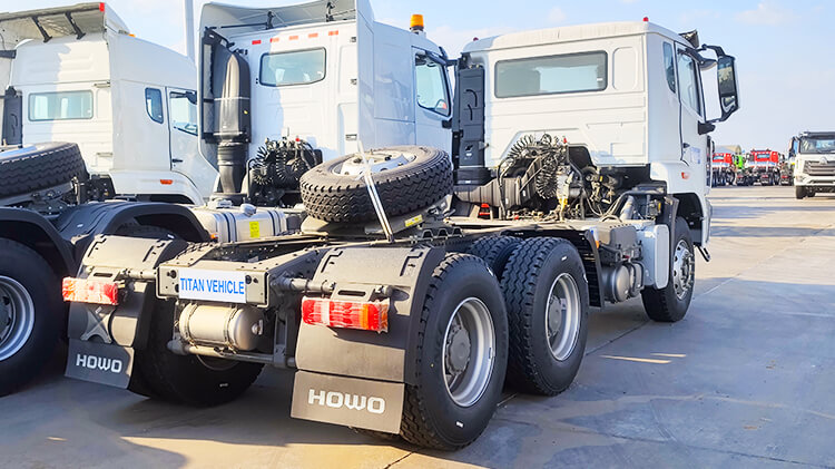 Cami&oacute;n Tractor Howo en Venta en Jamaica