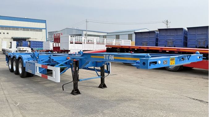 3 Axles Skeletal Trailer