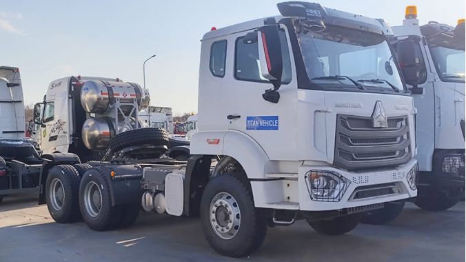 Howo NX 380 Tractor Truck